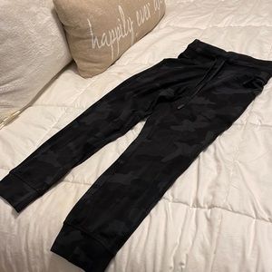 Lulu lemon camo gray and black jogger